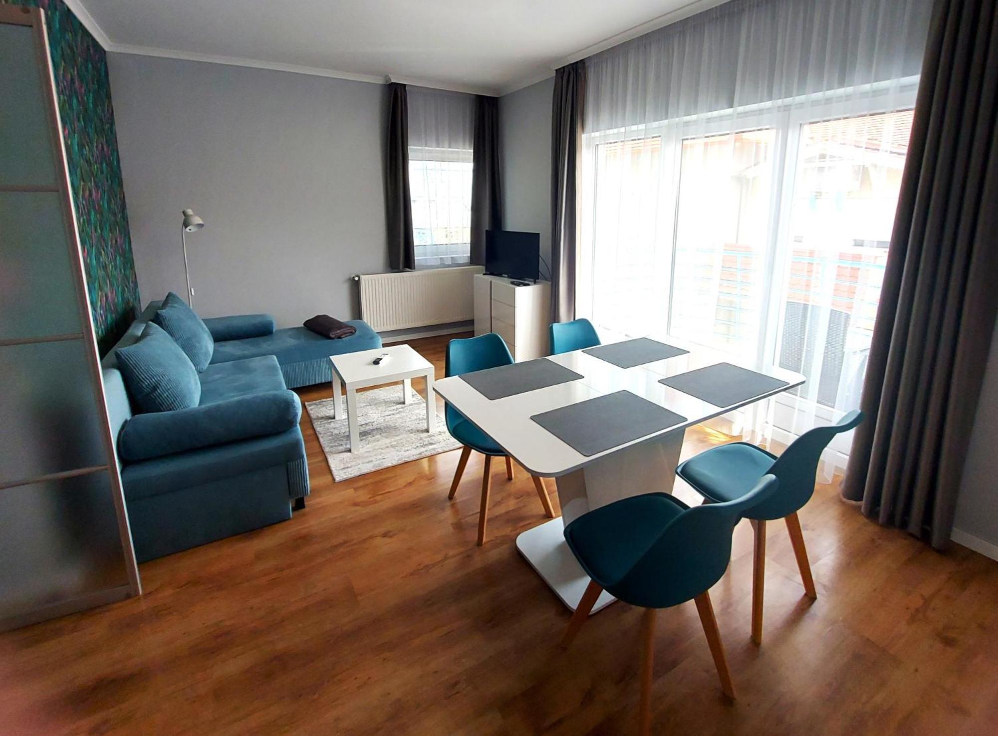 Cafe Relax Apartments Heviz Exterior photo
