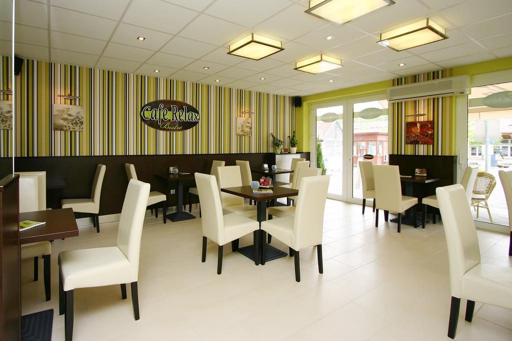 Cafe Relax Apartments Heviz Exterior photo