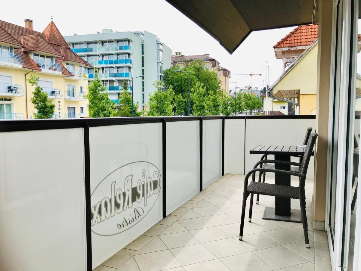Cafe Relax Apartments Heviz Exterior photo